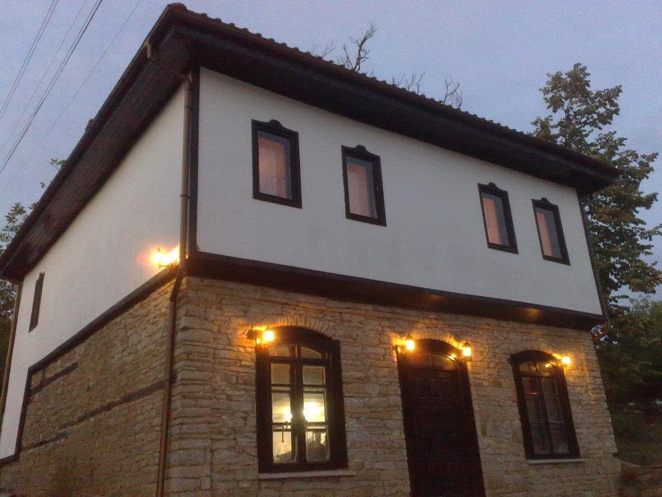 Staroto Shkolo House - Rooms For Guests Subotkovtsi Exteriör bild